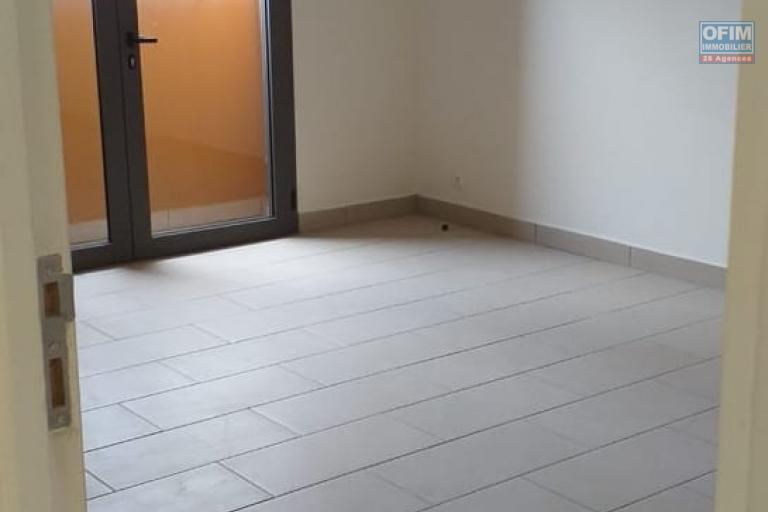 OFIM loue des appartements T3 et T4 en centre ville Tsaralalana en bord de route.NON DISPONIBLE