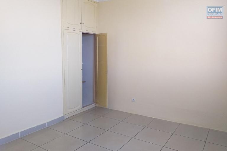 OFIM propose en location un appartement T3 de 125m2 à Anosivavaka en moins de 5min d'Andraharo.NON DISPONIBLE