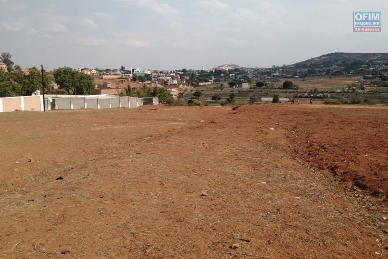 A vendre plusieurs lots de terrain à partir de 500 m2 avec une belle vue à Faliarivo Ampitatafika- Antananarivo