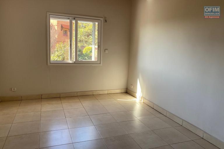 Un appartement T3 à Andrainarivo