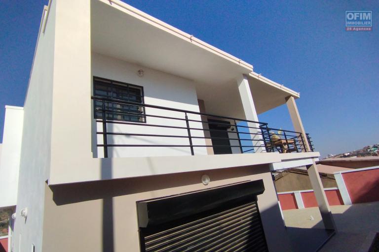 A vendre, une villa neuve d'architecture moderne de type F5 sur Ambohijanaka- Antananarivo