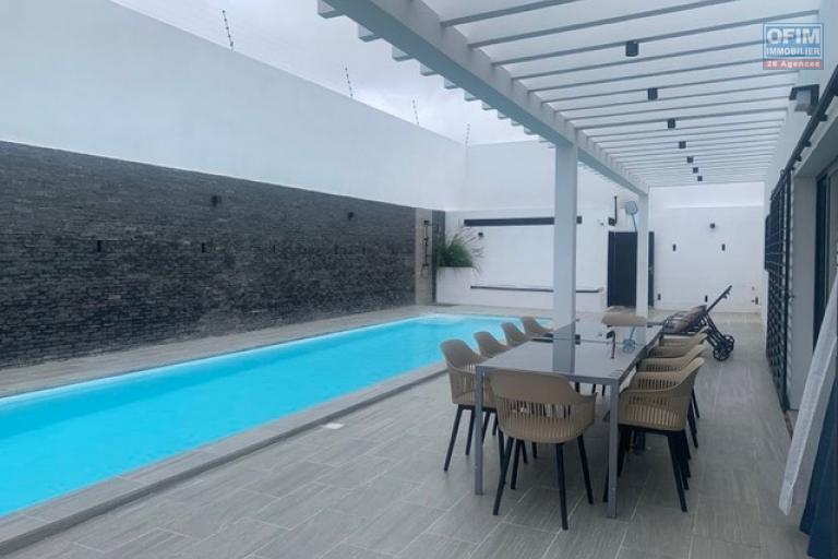 Une villa meublée et équipée F6 avec piscine à Ambatobe Manazary