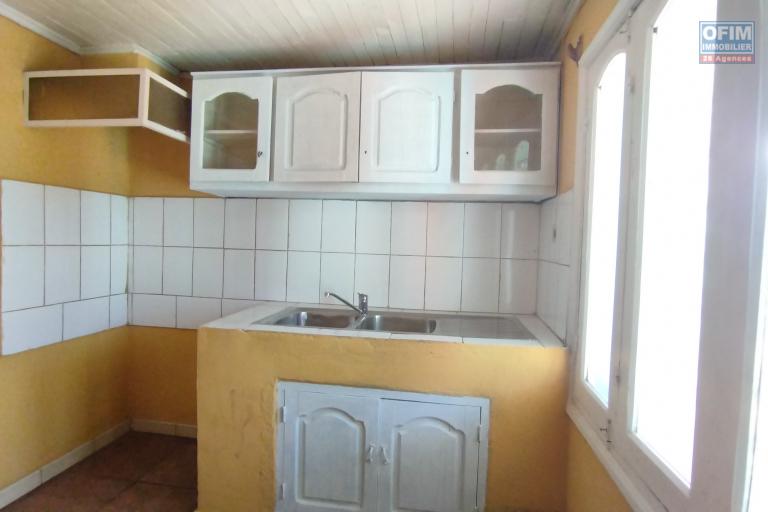 A louer, une maison basse F4 sur Mahalavolona Andoharanofotsy- Antananarivo