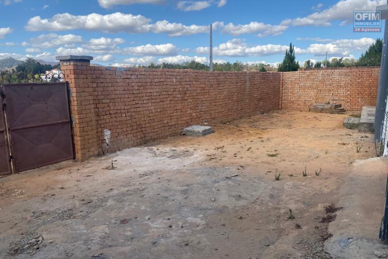 Vente d'une maison F7 à Ambohimanga Rova