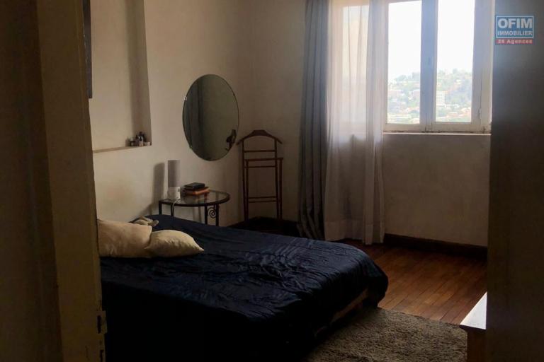 A louer, un appartement T4 avec belle vue sur Ambatonakanga- Antananarivo