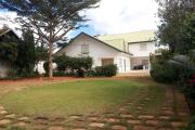 Une villa à étage F6 à 5mn à pieds du Lycée Français à Ambatobe