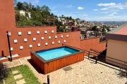 A louer, coquette villa basse F4 moderne et spacieux avec une belle vue à Fort Duchesne - Antananarivo - jacuzzi