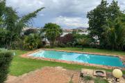 Une villa F4 de plain pied avec piscine et vue sur Masay à Ivandry