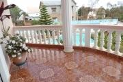 A louer une grande et belle villa F7 avec piscine à débordement située à Androhibe Ambohitrarahaba