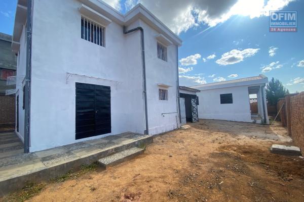 Vente d'une maison F7 à Ambohimanga Rova