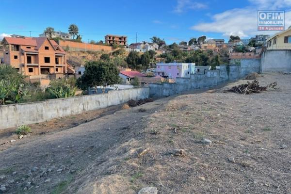 vente d'un terrain de 2307m2 à Ambohibao Ambohijanahary